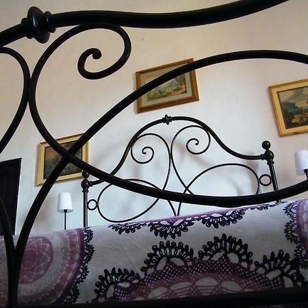 B&B Il Glicine Montefollonico Cameră foto