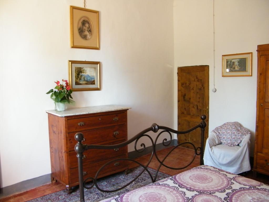 B&B Il Glicine Montefollonico Exterior foto