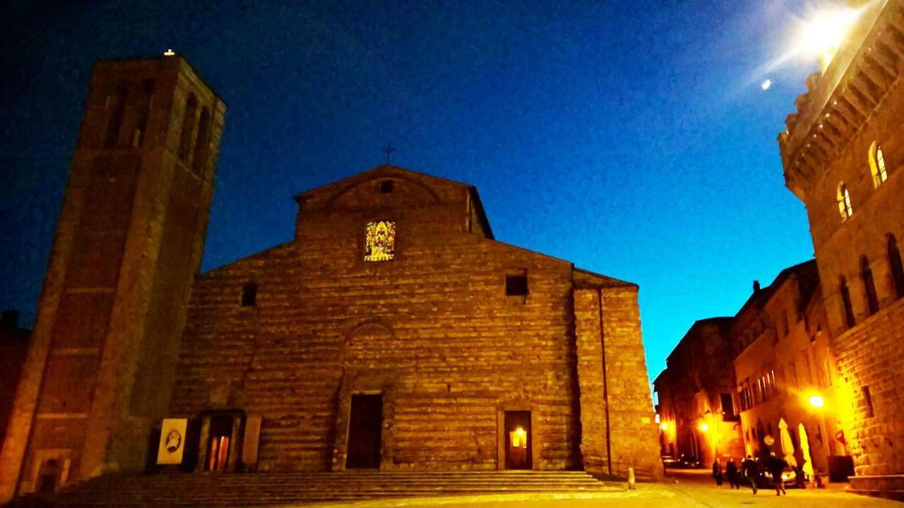 B&B Il Glicine Montefollonico Exterior foto